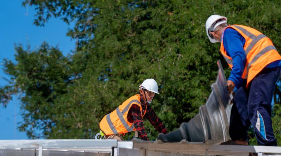 Professional new roof installation services in Middleburg, FL